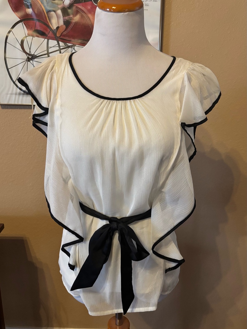 Iz Byer Cream Flutter Sleeve Blouse with Black Trim and Waist Tie Size Medium